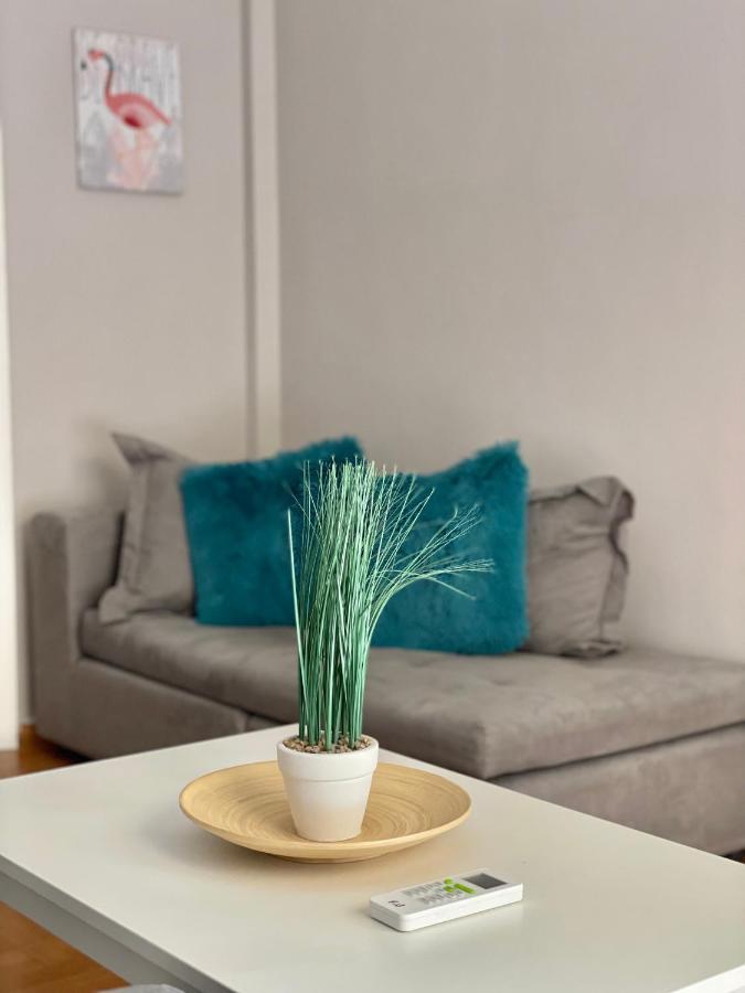 Vivian Modern Apartment Афины Экстерьер фото